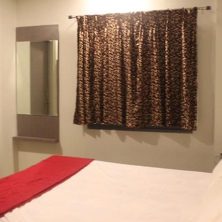 Hotel Lakshmi Grand Visakhapatnam Room photo